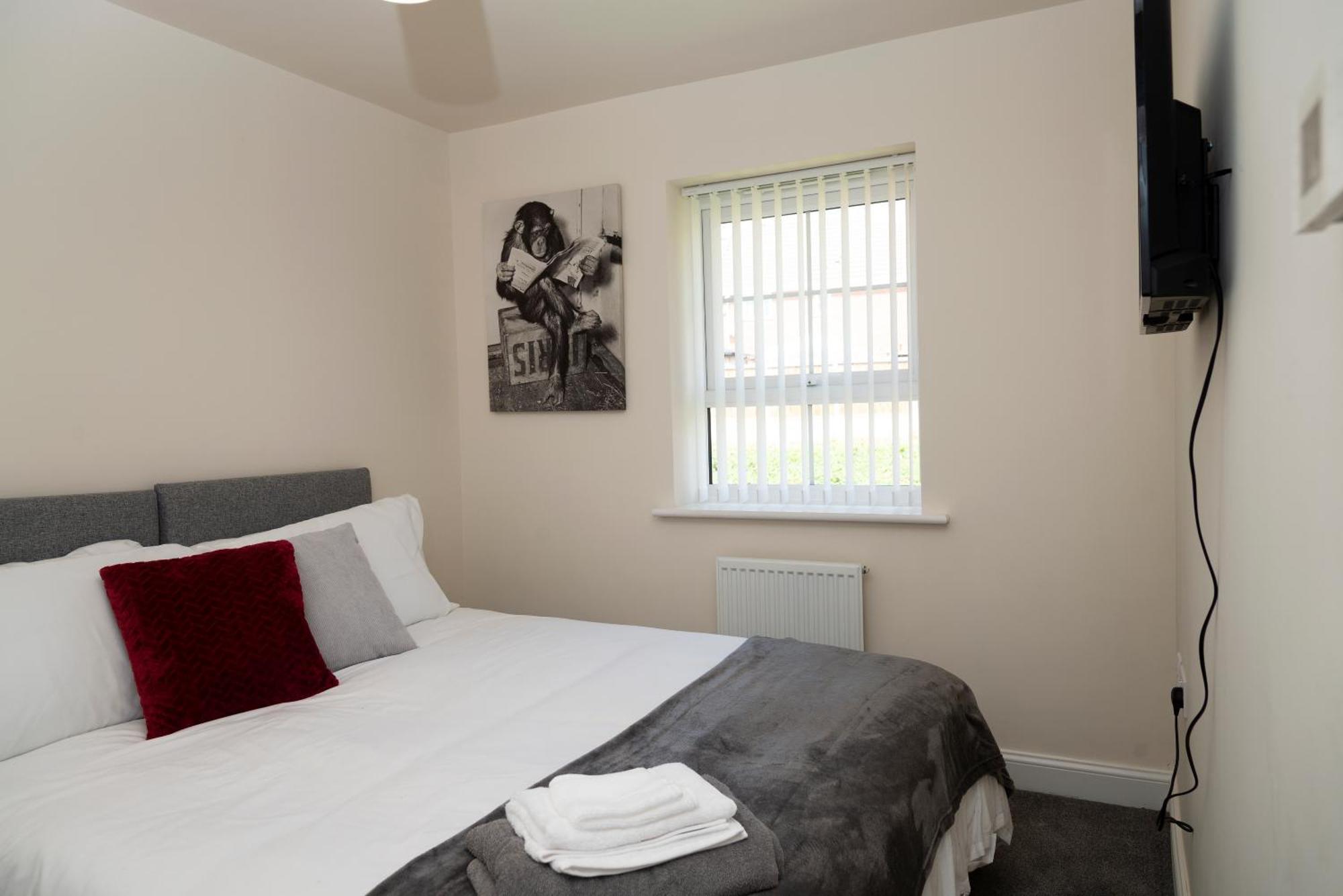Spacious New Build By Our Short With Free Parking And Tv In Each Bedroom * Macclesfield